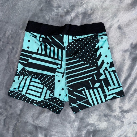 Nike Pro Graphic Shorts - Picture 3 of 3